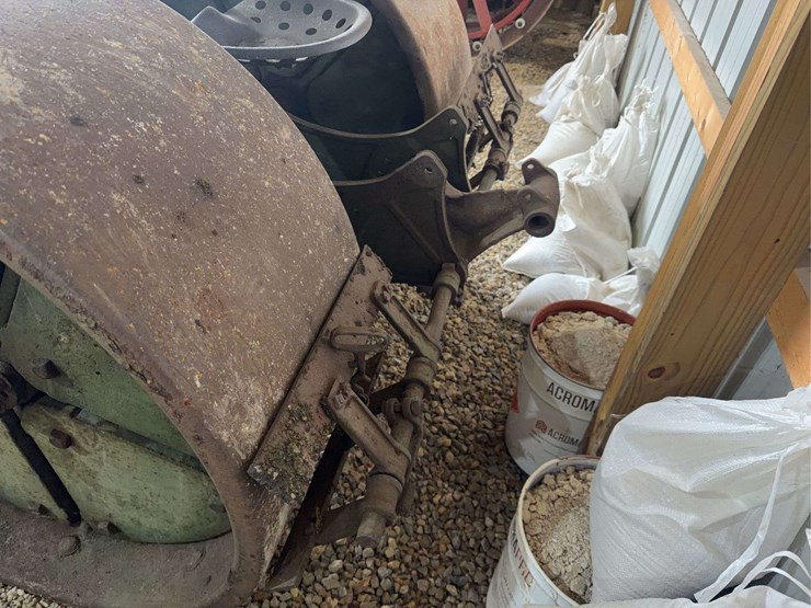 fordson-with-austin-pup-roller-conversion-image-30