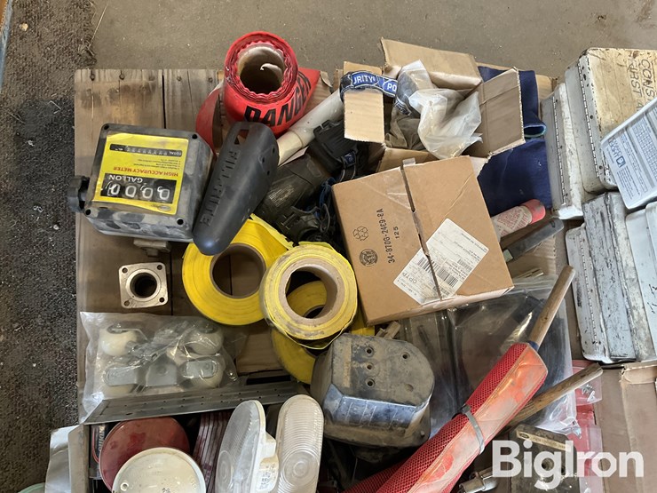 first-aid-kits,-caution-tape,-trailer-lights-image-10