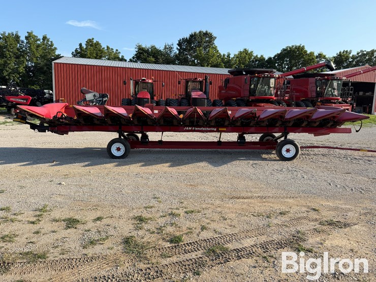 2005-case-ih-2412-image-2
