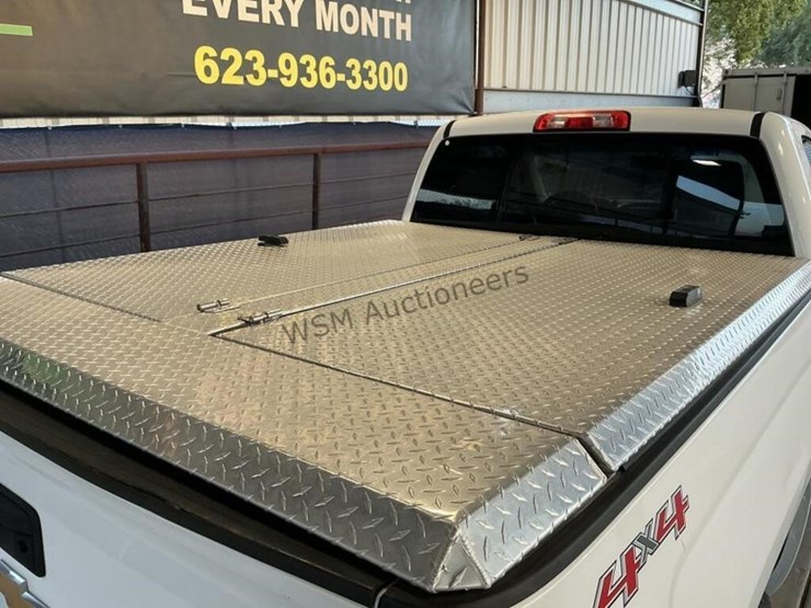 2015-chevrolet-silverado-1500-image-9