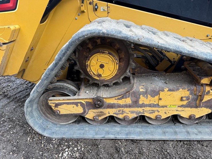2020-caterpillar-289d3-image-13