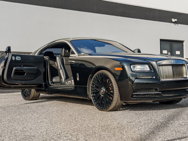 #120-•-offered-at-no-reserve-|-2015-rolls-royce-wraith-coupe-image-11