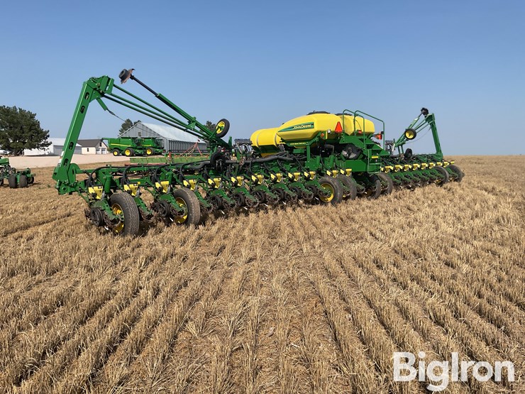 2006-john-deere-1770nt-image-7