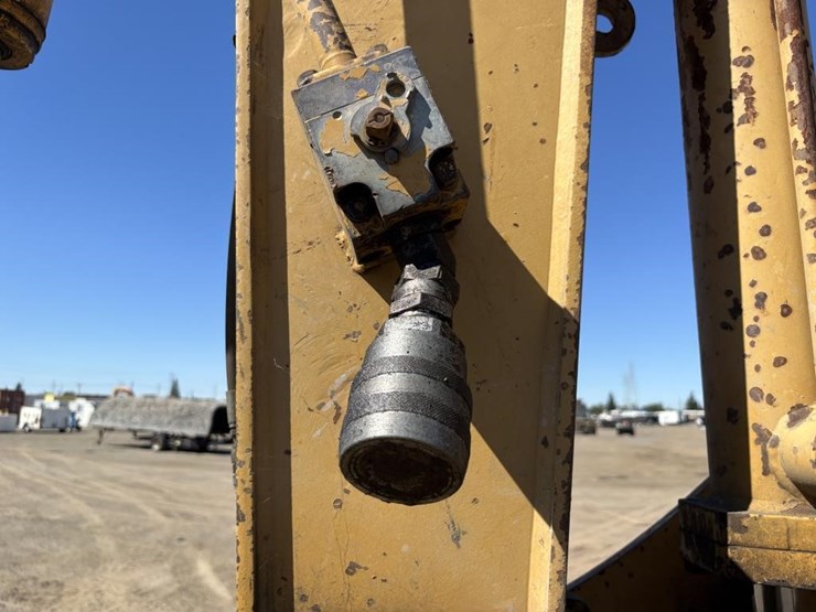 caterpillar-313b-image-14