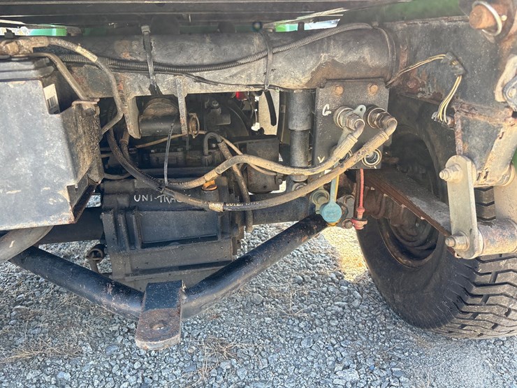 #1035-•-used-2005-john-deere-2030-progator-diesel-image-15