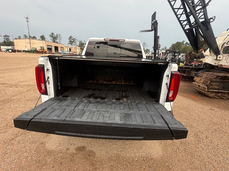 2021-gmc-sierra-1500-image-9