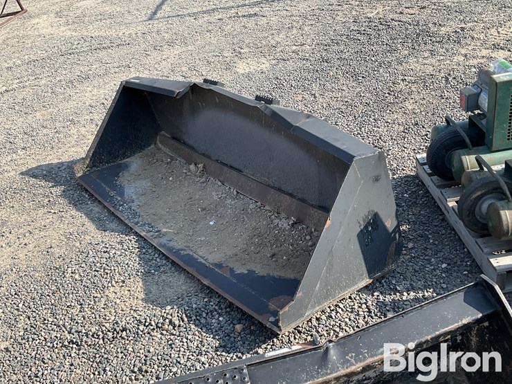 skid-steer-bucket-image-1