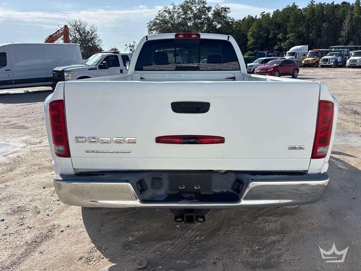 2003-dodge-ram-3500-image-26