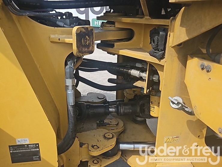 2014-caterpillar-938k-image-20