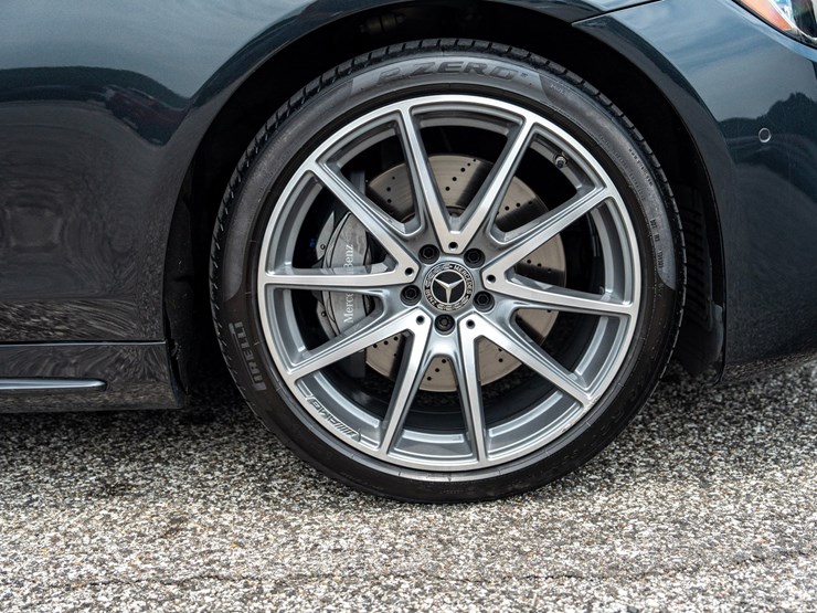 #103-•-2020-mercedes-benz-s560-sedan-image-21