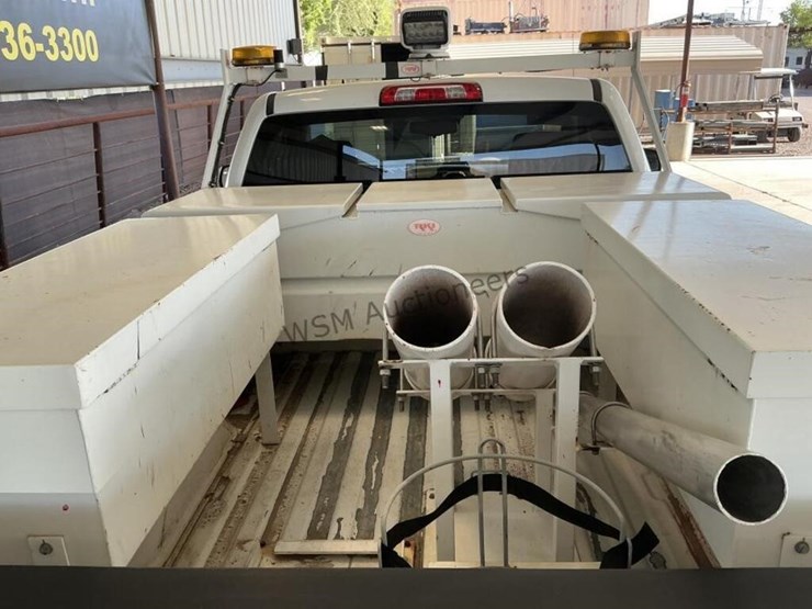 2018-chevrolet-silverado-1500-image-9