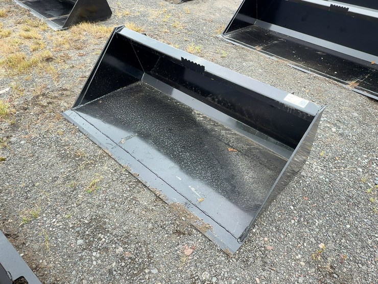 60"-gp-bucket-image-1