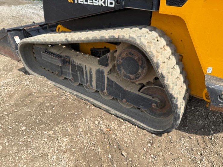 2024-jcb-3ts-8t-image-20