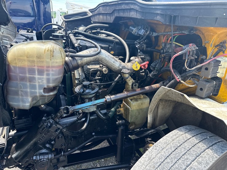 2008-international-durastar-4300-image-5