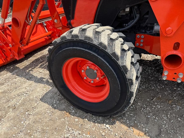 2020-kubota-mx5400-image-19