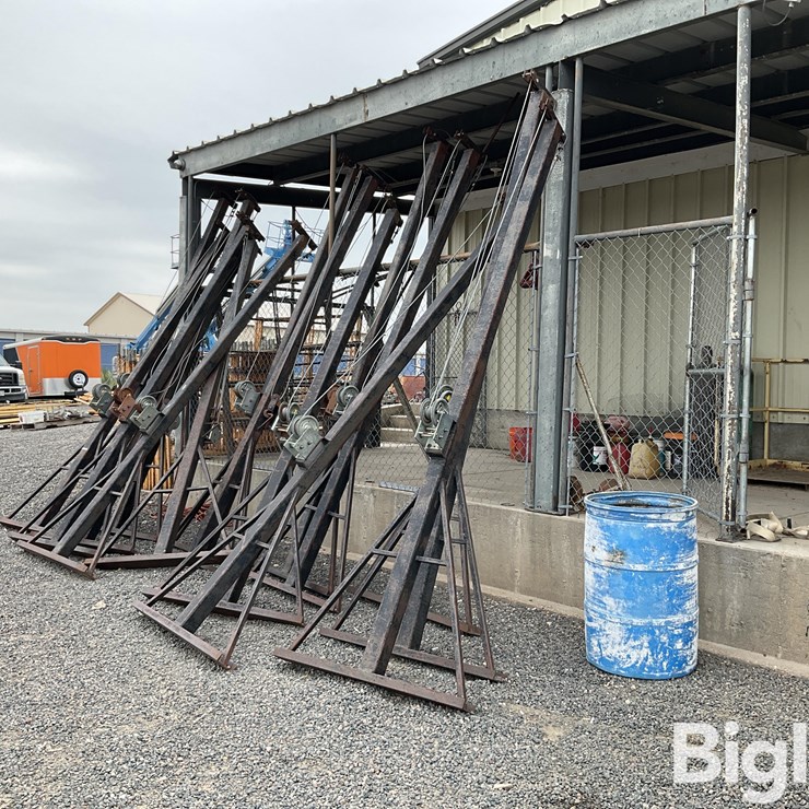 A-Frame Bin Jacks