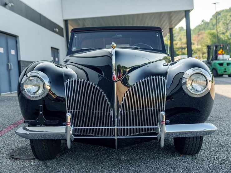 #112-•-offered-at-no-reserve-|-1940-lincoln-zephyr-continental-convertible-image-2