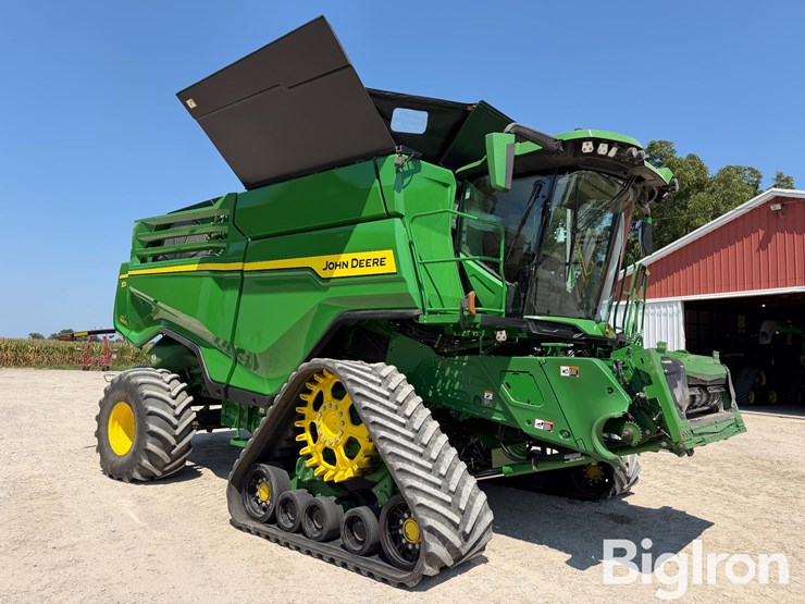 2023-john-deere-x9-1000-image-3
