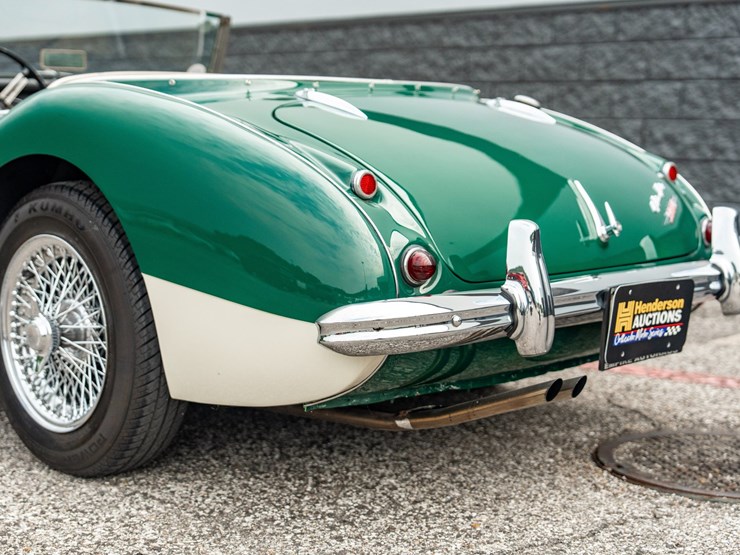 #108-•-offered-at-no-reserve-|-1961-austin-healey-3000-mark-i-image-12