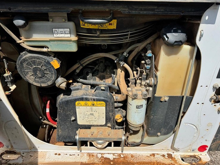 2020-bobcat-t66-image-18