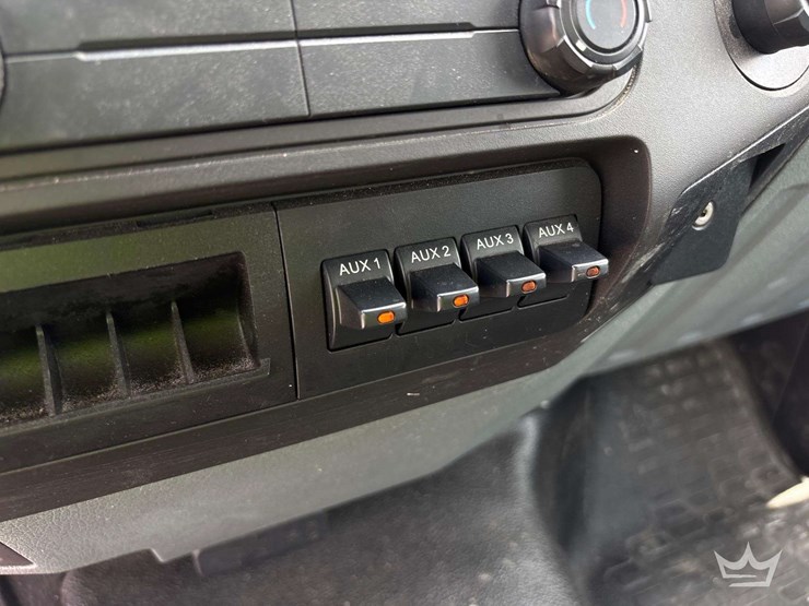 2016-ford-f650-image-40