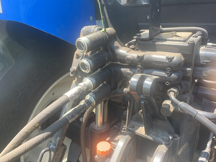 2017-new-holland-t5.120-image-16