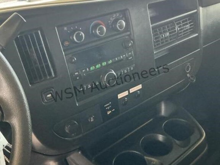 2014-chevrolet-express-3500-image-20