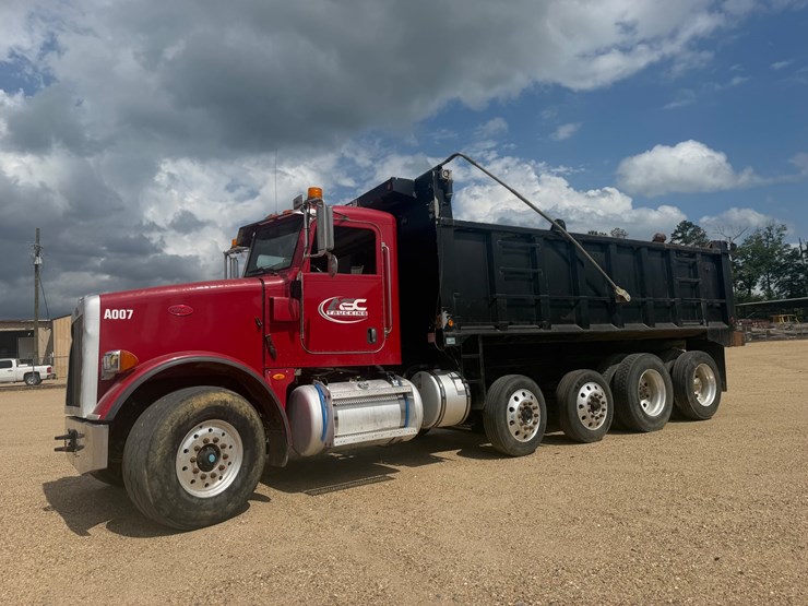 2008-peterbilt-365-image-1