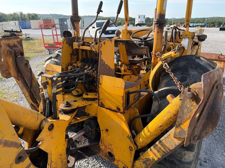 john-deere-302-image-18