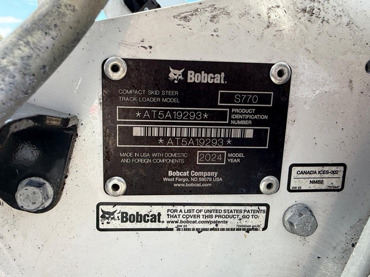 2024-bobcat-s770-image-27