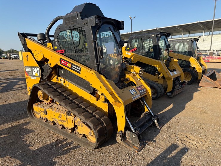 2018-caterpillar-299d2-xhp-image-3