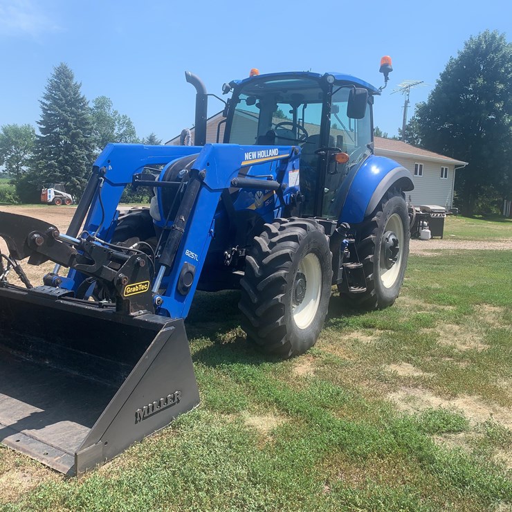 2017 NEW HOLLAND T5.120
