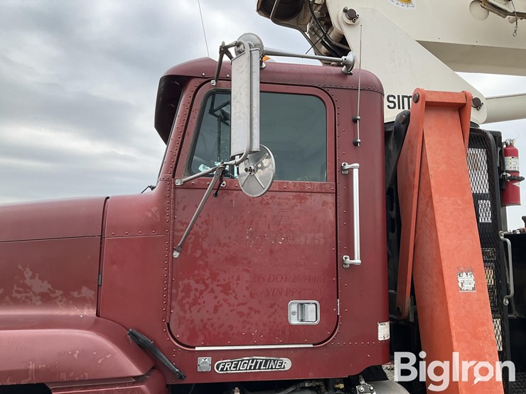 1993-freightliner-t/a-boom-truck-image-10