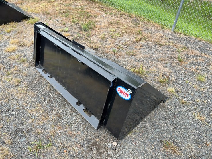 60"-gp-bucket-image-3