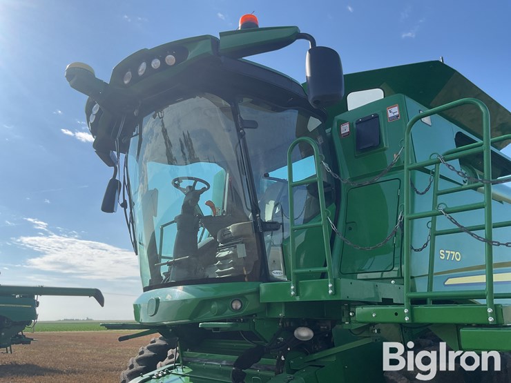 2018-john-deere-s770-image-12