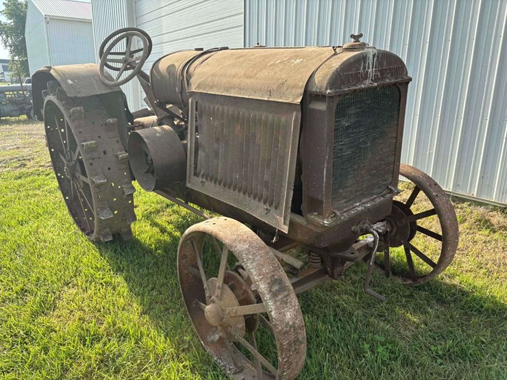 mccormick-deering-22-36-image-1