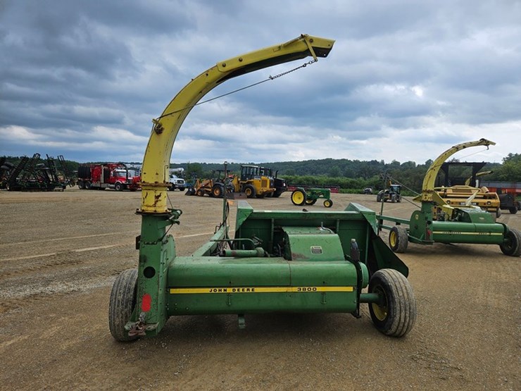 john-deere-3800-image-4