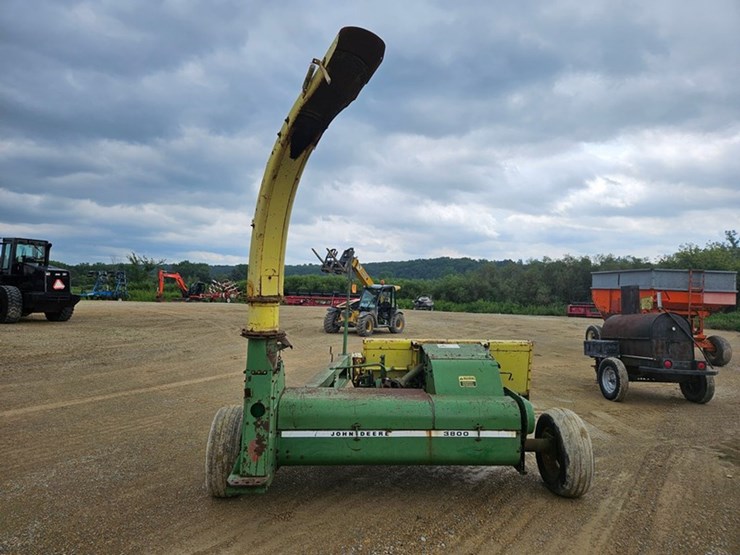 john-deere-3800-image-4