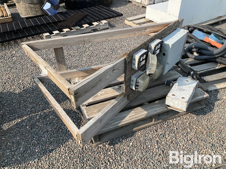 power-post-for-job-site-image-3