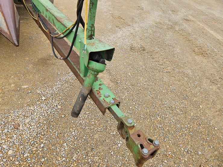 john-deere-3800-image-10