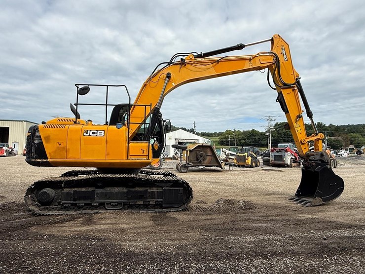 2021-jcb-js160n-lc-image-5
