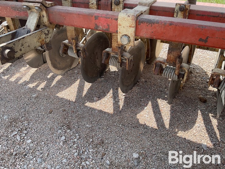 crustbuster-3-pt-disk-drill-image-11