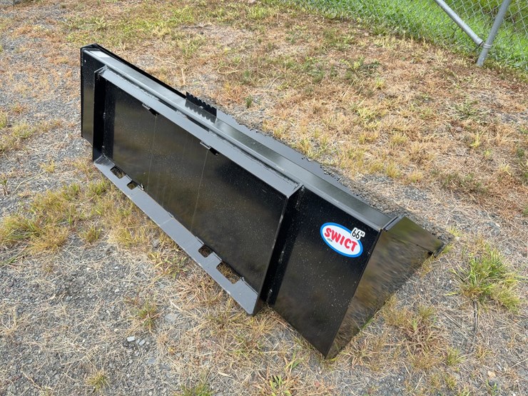 66"-gp-bucket-image-3