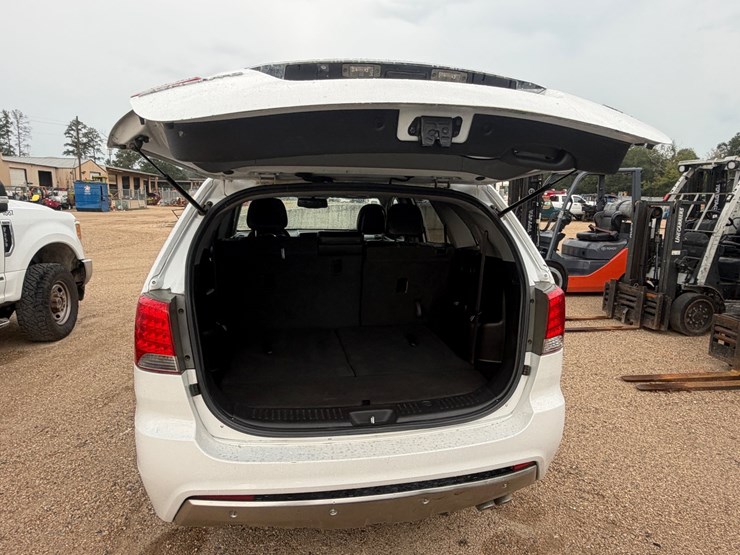 2011-kia-sorento-image-9