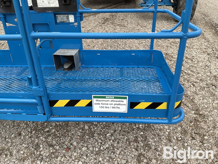 2013-genie-zx135/70-image-10