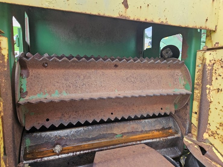 john-deere-3800-image-17