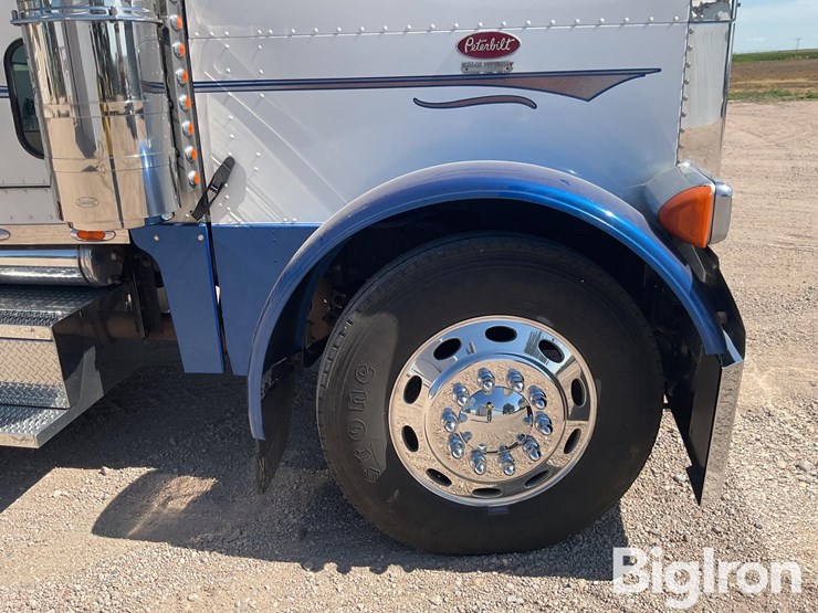 2003-peterbilt-379-image-13