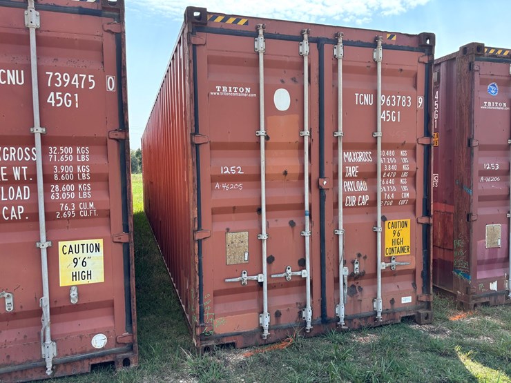 #1252-•-40ft-shipping-container-image-2