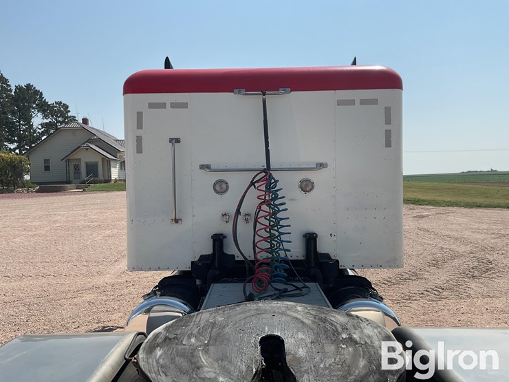 2005-peterbilt-378-image-19