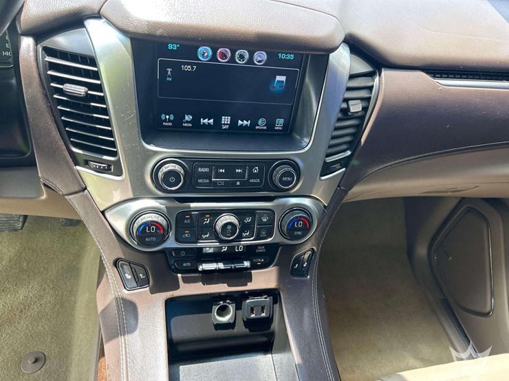 2016-chevrolet-tahoe-image-14
